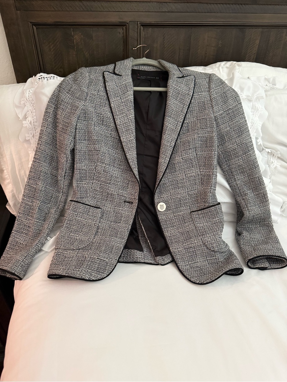 Zara Women’s Gray Plaid Blazer with Black Trim - Tailored Sport Coat
